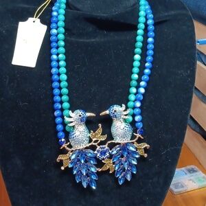 Eye candy Los Angeles peacock necklace